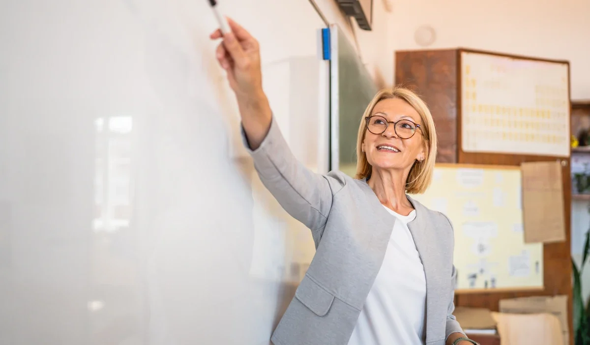 Eğitim bakanlığı, 2026 öğretmen maaş artışına dair düzenlemeyi açıkladı 1 Egitim bakanligi 2026 ogretmen maas artisina dair duzenlemeyi acikladi 36497