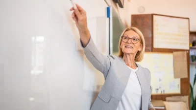 Eğitim bakanlığı, 2026 öğretmen maaş artışına dair düzenlemeyi açıkladı 4 Egitim bakanligi 2026 ogretmen maas artisina dair duzenlemeyi acikladi 36497