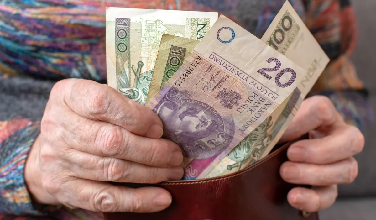 Emerytur waloryzasyonunda 150 z lik formul nawrocki projesinin detaylari 34772