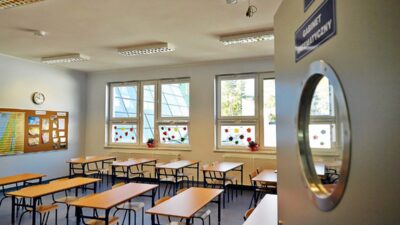 Głogów'da öğretmen tarafından öğrenciye saldırı: soruşturma başlatıldı 3 G og w da ogretmen tarafindan ogrenciye saldiri sorusturma baslatildi 39432