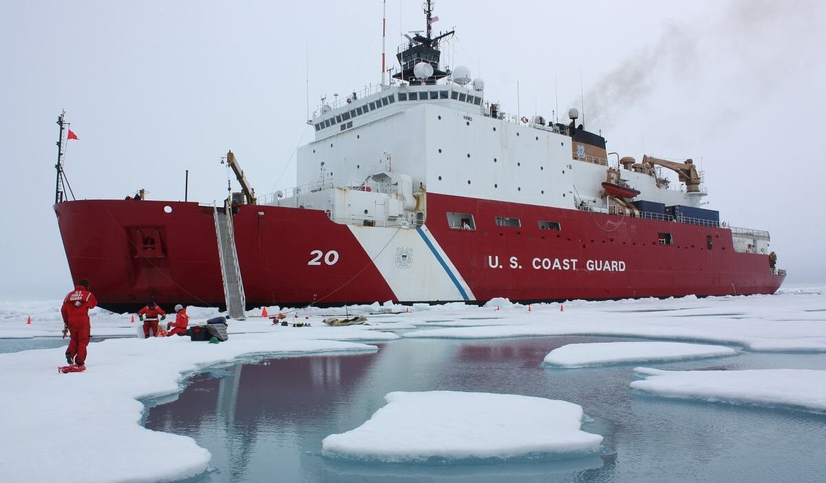 Gronlandiya guvenligi trump in cin ve rusya tehdidi argumani elestiriliyor 33923