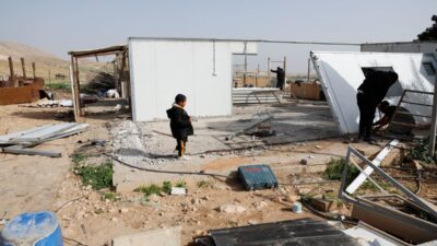 Guney urdun vadisi nin son buyuk bedevi koyu ras ein al aud a dan tahliye edildi 39423