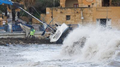 Harry siklonu sicilya'da 16 metrelik dalgalarla felaket getirdi 2 Harry siklonu sicilya da 16 metrelik dalgalarla felaket getirdi 36278