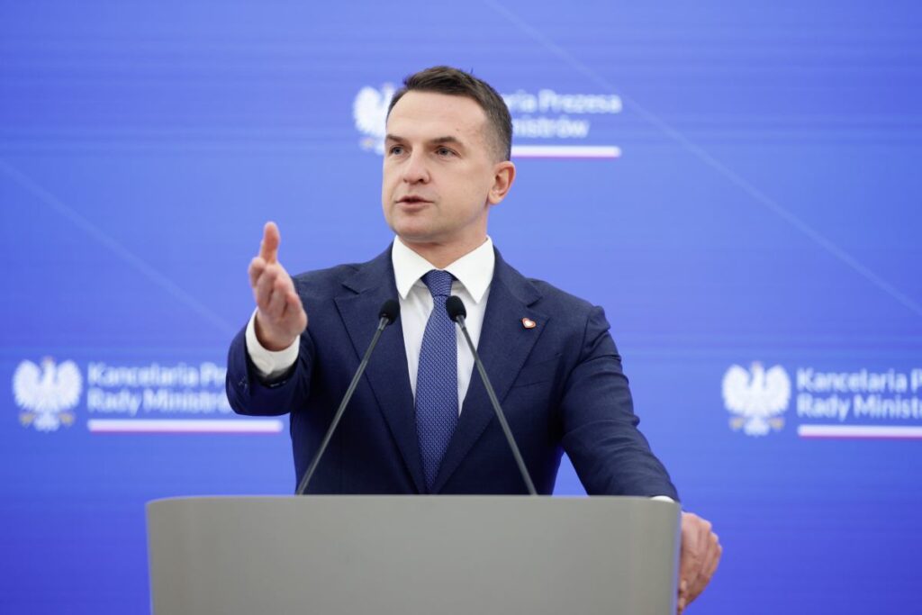 hukumet sozcusu hukumetin trump yanitini elestirdi 38218