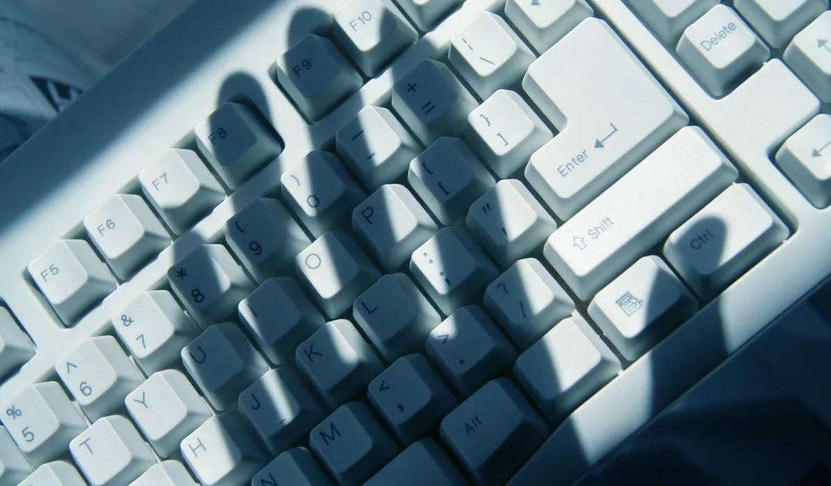 I ngiltere ve yunanistan da veri guvenligi i hlaliyle milyonlarca euro i dari para cezasi 36940