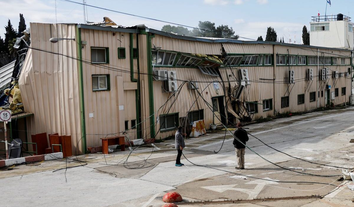 I srail unrwa kudus merkezini yikmaya basladi 35609