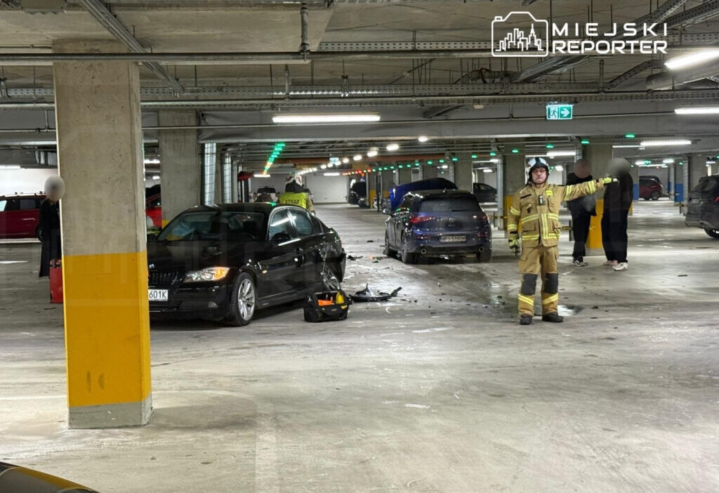 Janki alışveriş merkezi otoparkında bmw ile volkswagen çarpıştı: kazada yaralanan olmadı, sorumlu i̇lk tespite göre bmw sürücüsü 1 Janki alisveris merkezi otoparkinda bmw ile volkswagen carpisti kazada yaralanan olmadi sorumlu i lk tespite gore bmw surucusu 37363