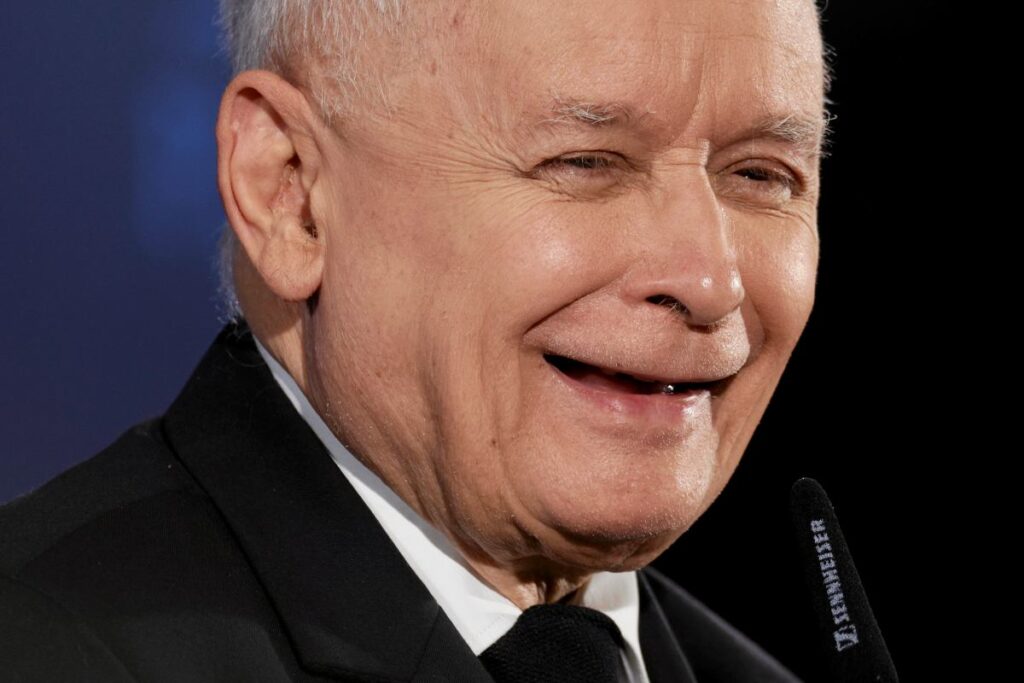 kaczy ski tusk u ordek yavrusu diye nitelendirdi 38351