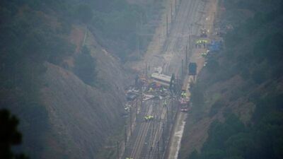 Kordoba da tren kazasi 43 olu 100 den fazla yarali 36127