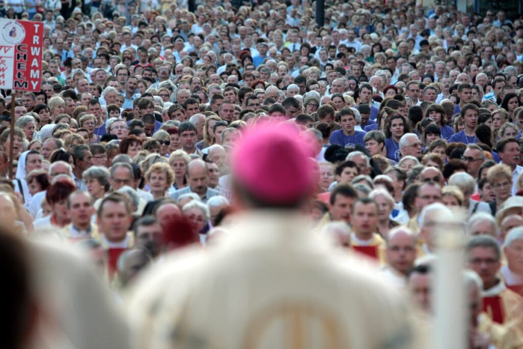 ks krzysztof kralka papalik cemaati yapilarindan ayrilma kararini bildirdi 38544