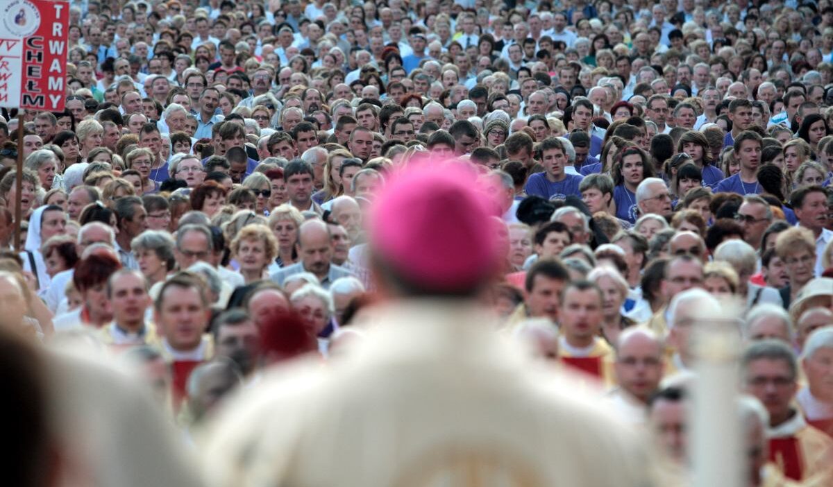 Ks krzysztof kralka papalik cemaati yapilarindan ayrilma kararini bildirdi 38544