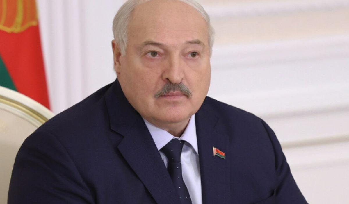 Lukaşenko'nun belarus ordusunda beklenmedik askeri kontrolü 1 Lukasenko nun belarus ordusunda beklenmedik askeri kontrolu 37396