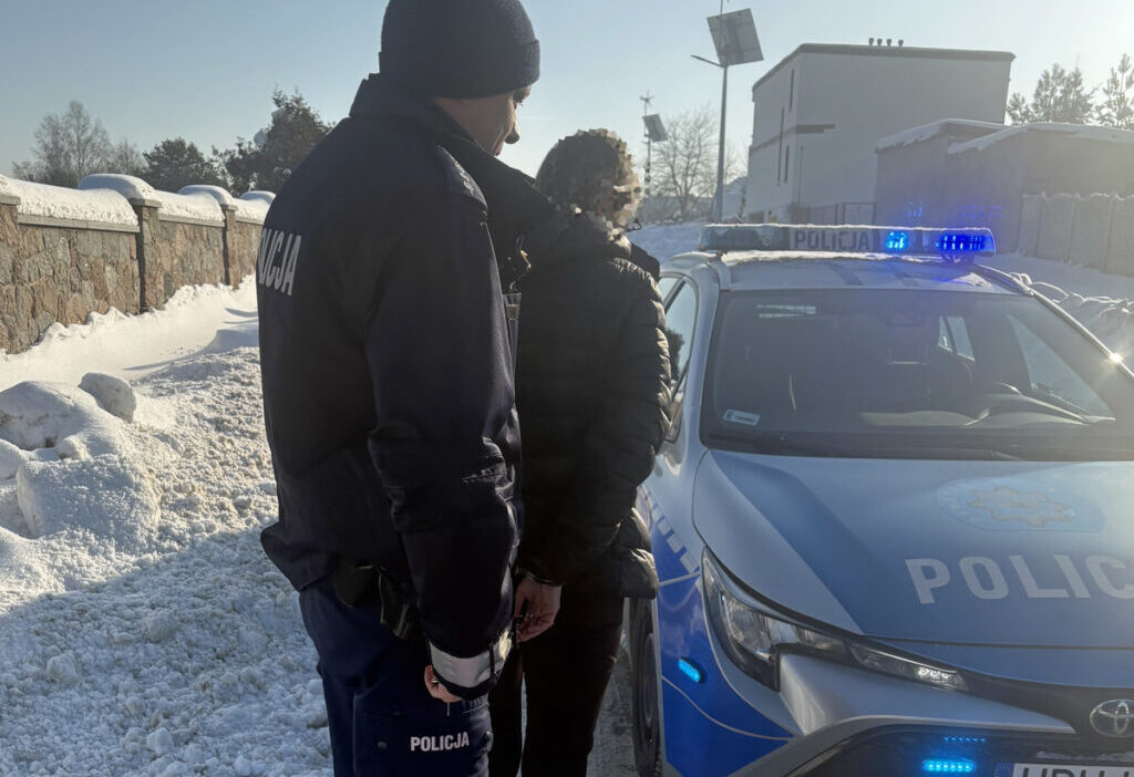 Mławada aynı kadın tarafından i̇ki mağazada yapılan dolandırıcılık 1 M awada ayni kadin tarafindan i ki magazada yapilan dolandiricilik 36469