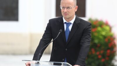 Macaristan disisleri bakani gronland sorunu ab nin sorunu degil 35004