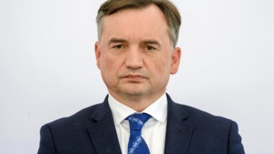 Mahkeme, zbigniew ziobro'nun malvarlığını koruma altına aldı 4 Mahkeme zbigniew ziobro nun malvarligini koruma altina aldi 39411