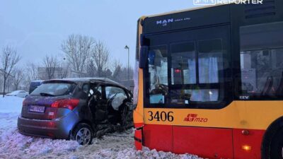 Marki'de otobüs ile otomobil çarpıştı: 2 kişi hastaneye, radzymin yolu kapalı 2 Marki de otobus ile otomobil carpisti 2 kisi hastaneye radzymin yolu kapali 33575