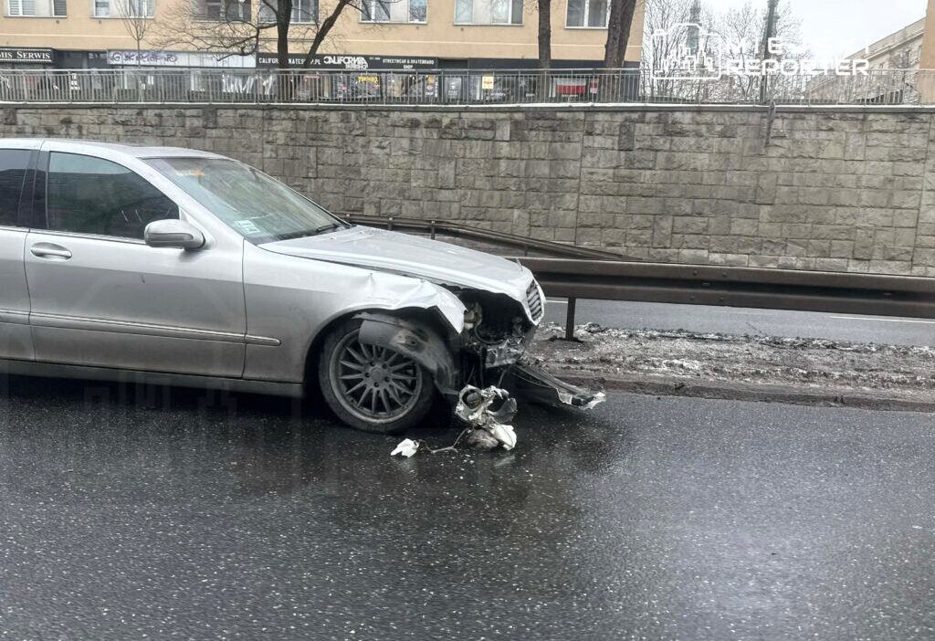 Mercedes kazasi surucu carpistiktan kacti 37630