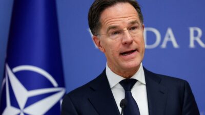 Nato genel sekreteri abd baskani ile gronland ve arktika guvenligini konustu 34481