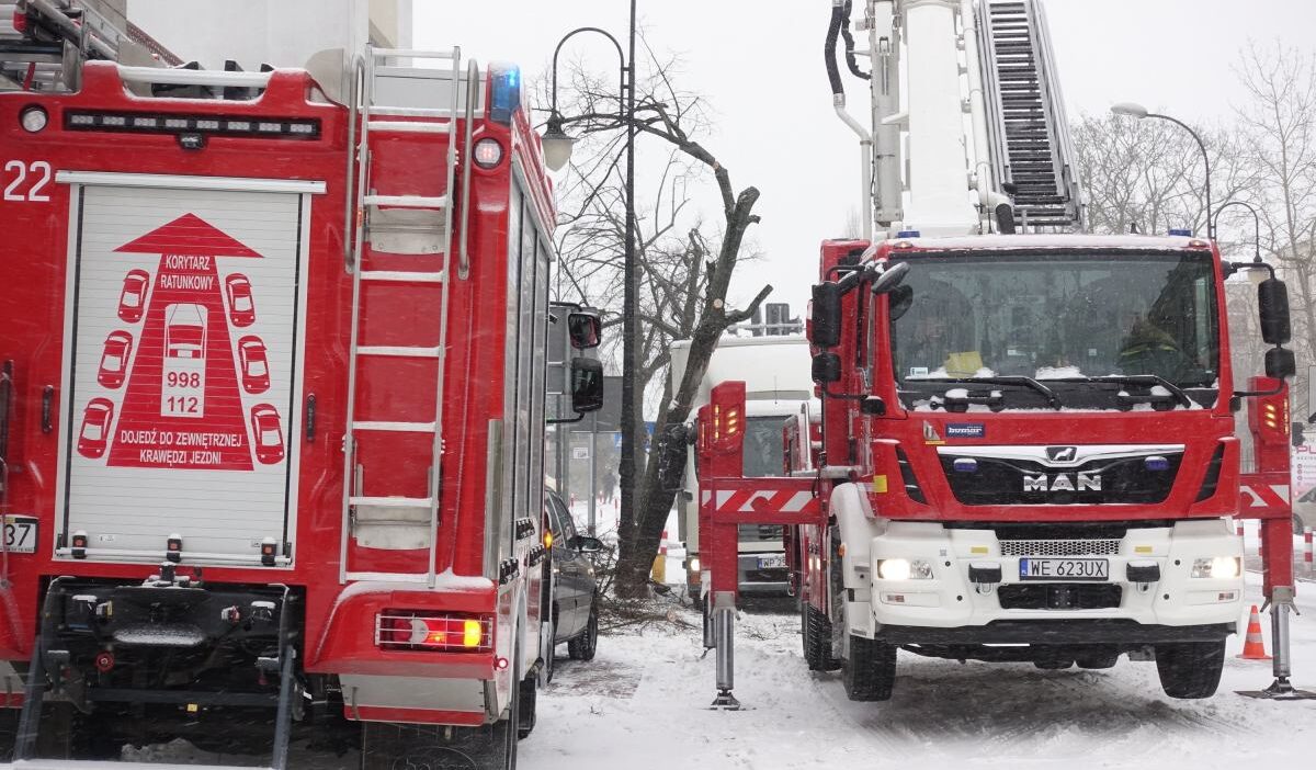 Nowy modline daki depolama alaninda yangin cikti 38601