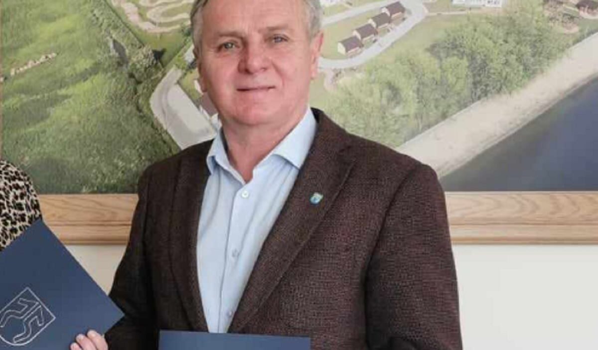 Pi cz w belediye baskani badurak saglik nedeniyle i stifa etti 39749