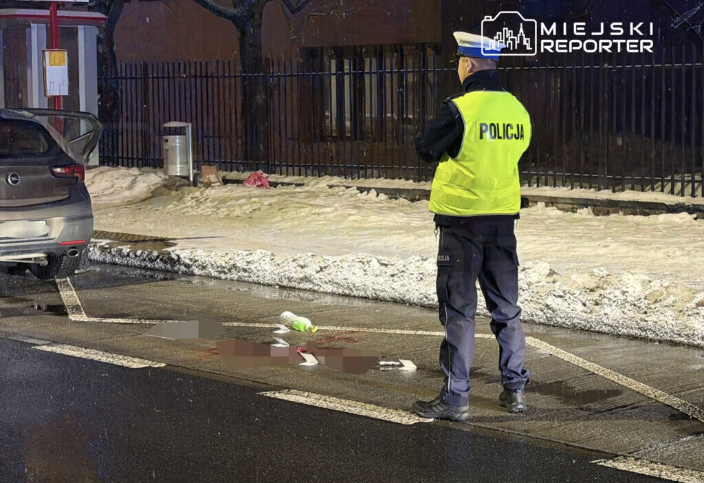 Piaseczny i lcesi nde machete ile otobus duragi saldirisi supheli gozaltina alindi kurban hastanede 40412