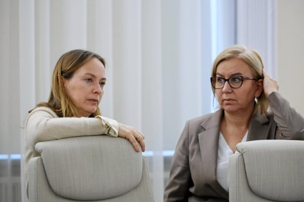 polonya 2050 de i kinci tur tekrarlanacak 35255