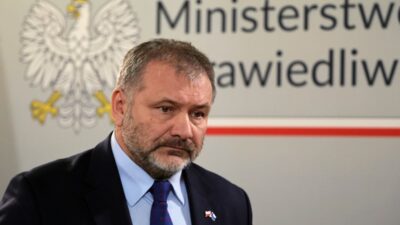 Polonya adalet bakani ice ajanlarini ovmek sasirtici 38153