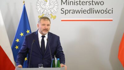 Polonya adalet bakani na trafik i nhilali i ddiasi 38816