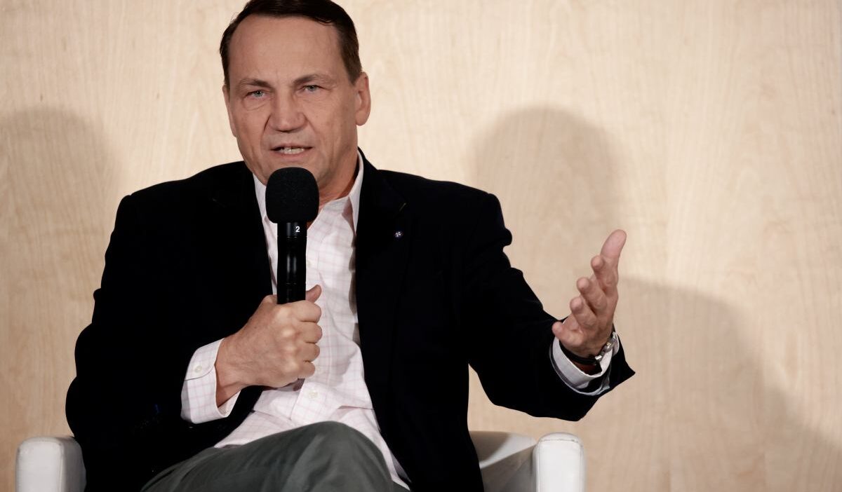 Polonya da baris konseyi gorusune tepkiler nawrocki ye sikorski ve bakanlik yetkililerinden yanitlar 36994