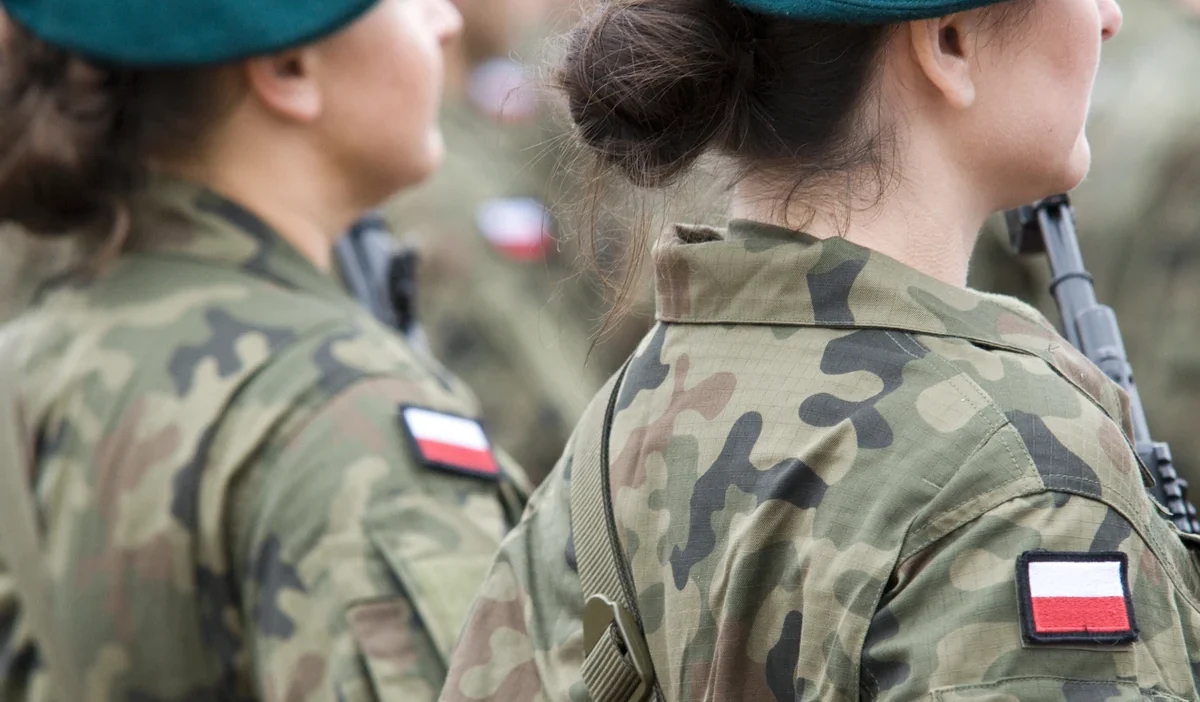 Polonya'da gönüllü askerlik programı başvuruları açıldı 1 Polonya da gonullu askerlik programi basvurulari acildi 38138