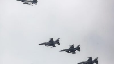 Polonya da havaalanlari kapatildi ukrayna da patlamalar 35058