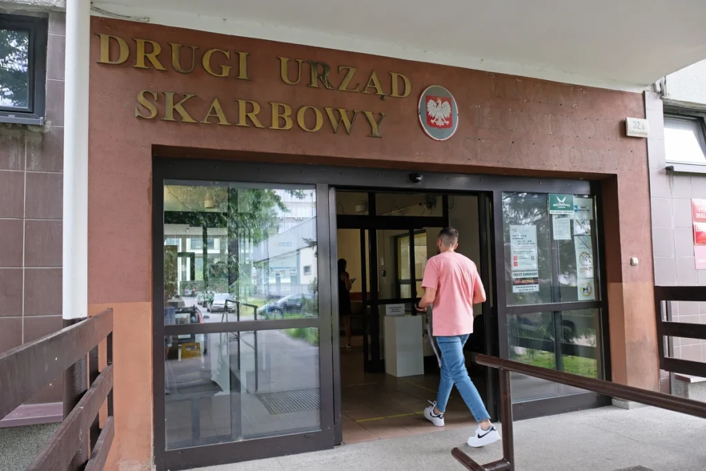 polonya da ksef e fatura sistemi kademeli olarak yururluge girecek 40774