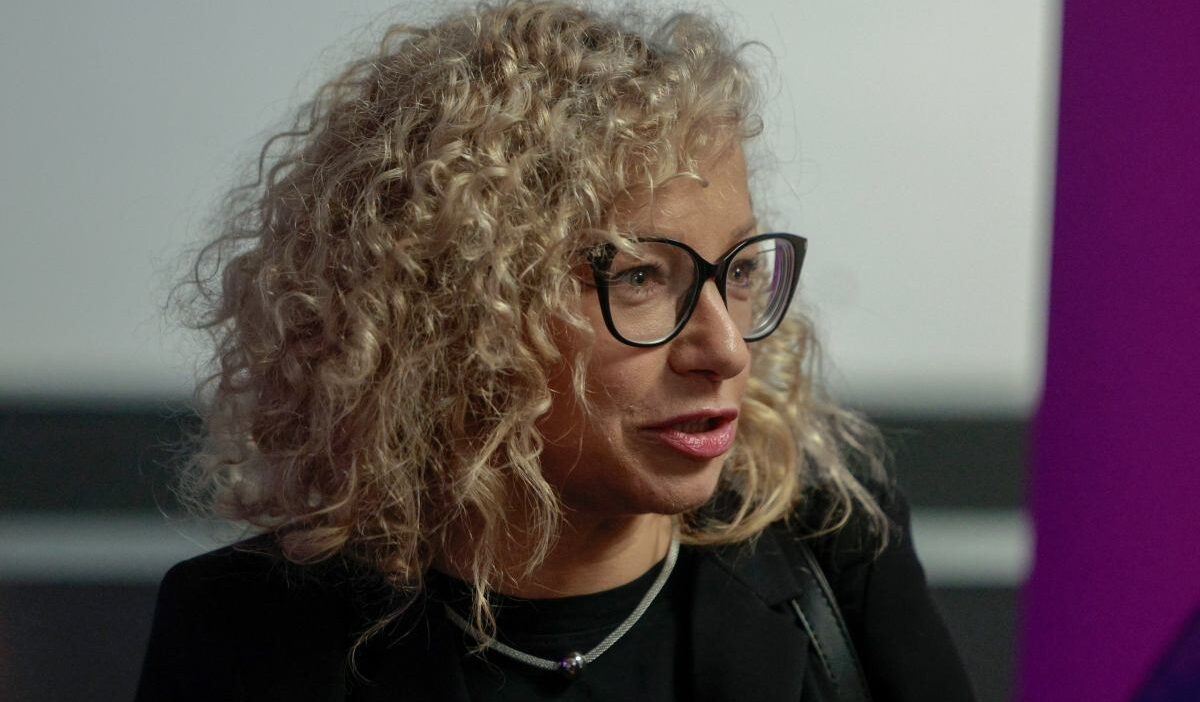 Polonya da medeni birliktelik tasarisi meclis te bakan kotula cumhurbaskani ekibinin tutarsizligini elestirdi 40552