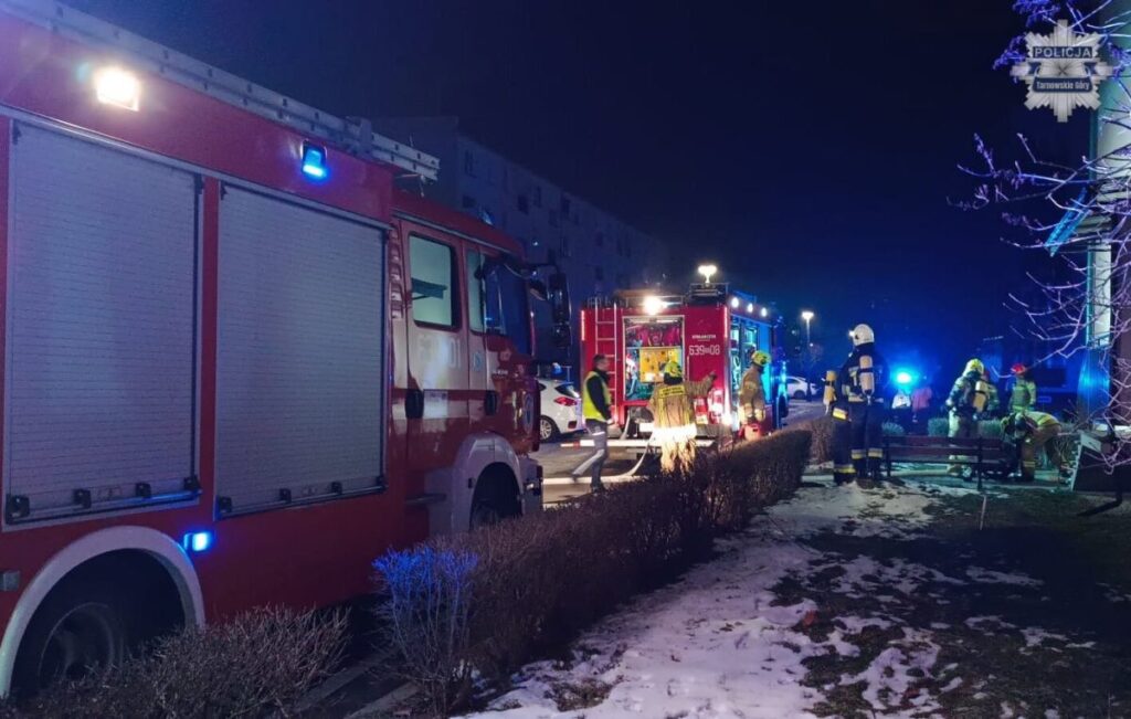 polonya da uc gun i cinde cok sayida yangin tarnowskie g ry ko czyce wielkich ve varsova da facialar 37576