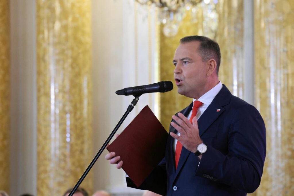 polonya devlet baskani nawrocki ile trump davos ta gorustu baris konseyi katilimi masaya yatirildi 36136