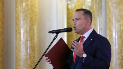 Polonya devlet baskani nawrocki ile trump davos ta gorustu baris konseyi katilimi masaya yatirildi 36136