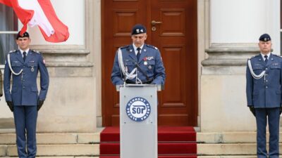 Polonya devlet koruma servisi komutani gorevden alindi 35437