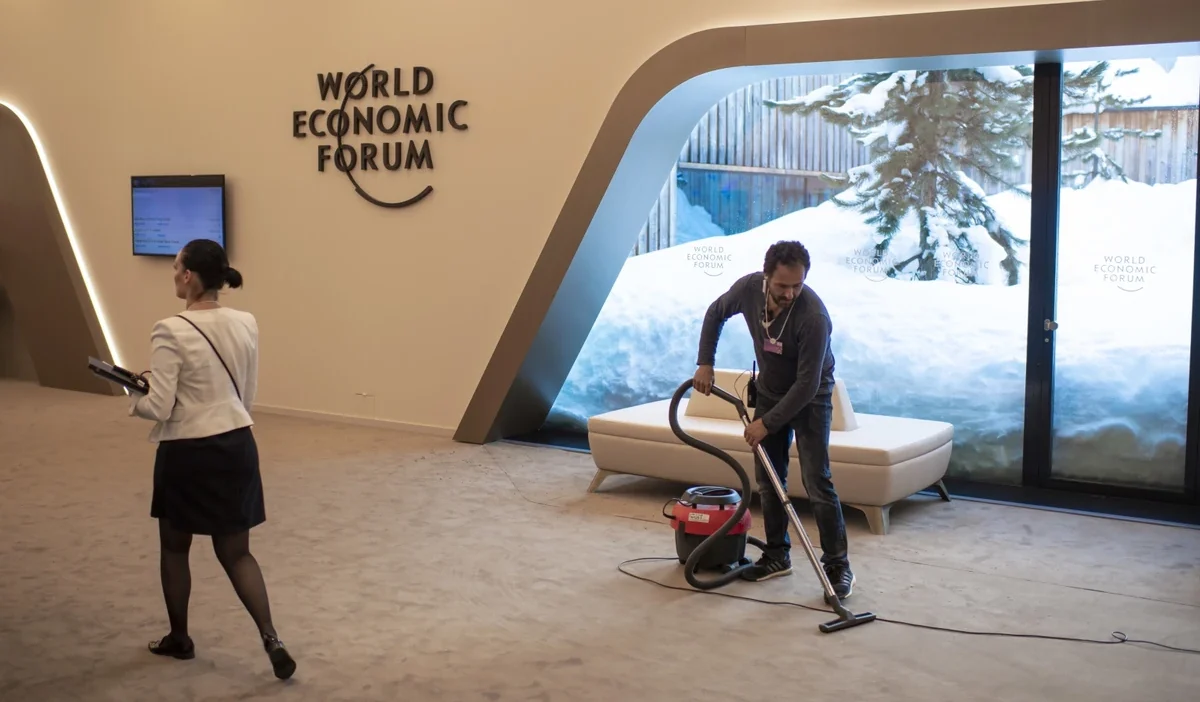 Polonya nin ekonomik basarisi davos ta gundemde 36317