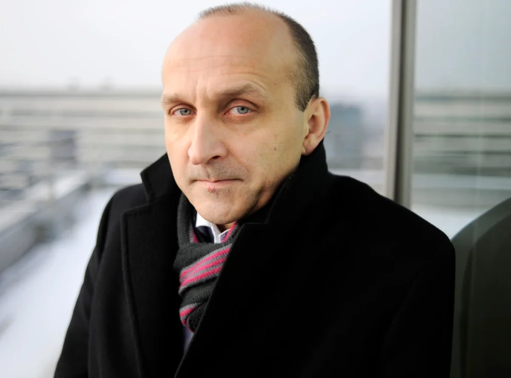 polonya nin eski basbakani marcinkiewicz in nafaka mucadelesine son veren mahkeme karari 36418