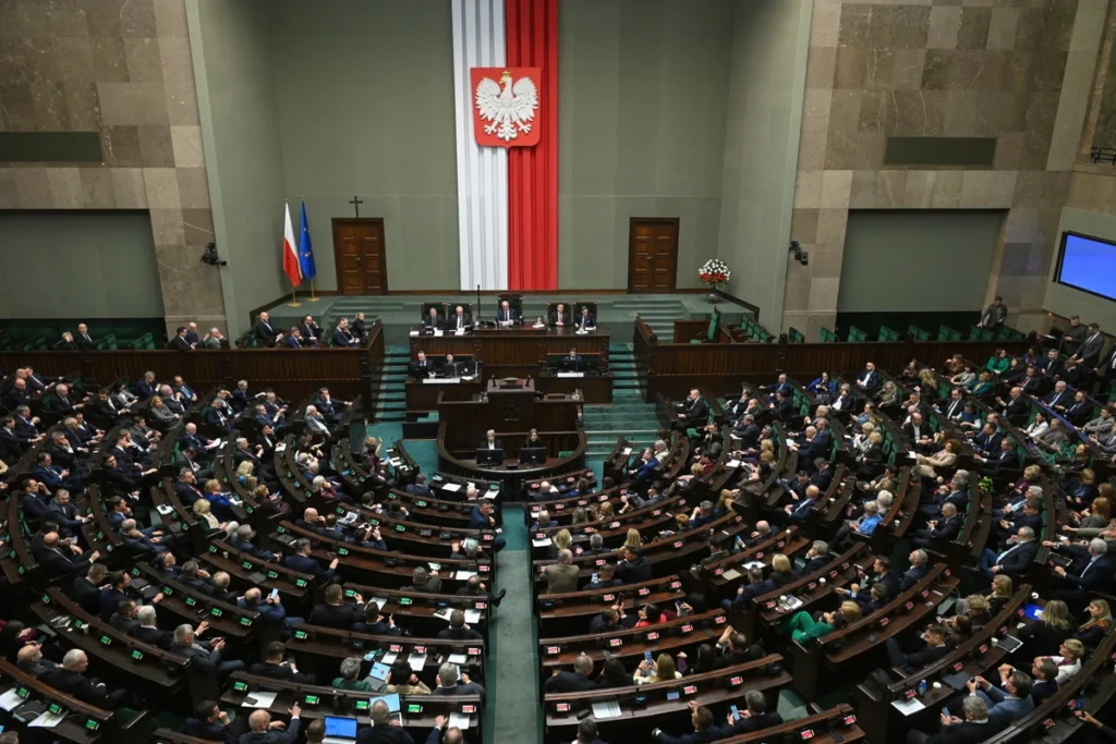 polonya siber guvenlik yasasi ab direktifi uyumunu tamamliyor 37280