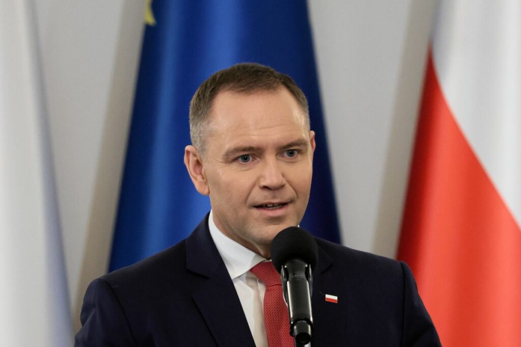 polonya trump in baris konseyi ne katilacak ancak anlasma i mzalayacak mi 36214