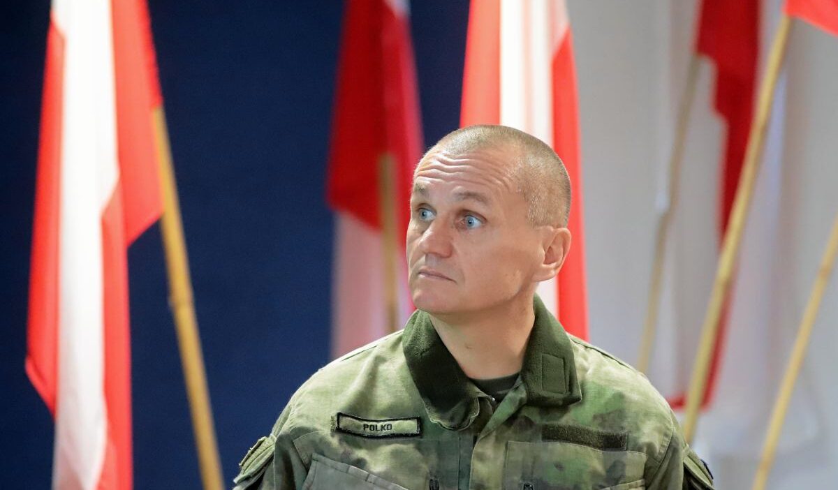 Polonyali generaldan trump a tepki o sinirlari asti 36916