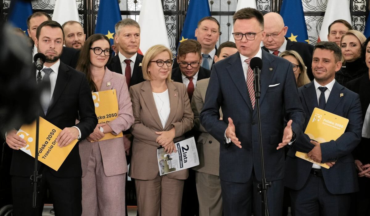 Polska 2050'da liderlik kavgası: hołownia ile i̇ki kadın politikacı görüşmesi ertelemdi 1 Polska 2050 da liderlik kavgasi ho ownia ile i ki kadin politikaci gorusmesi ertelemdi 37322