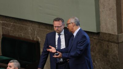 Szejna nin saat skandali lewica da disiplin gorusmesi 36584