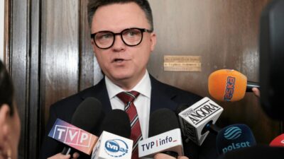 Szymon hołownia, parti i̇çi kriz çözümü i̇çin potansiyel liderlerle görüştü 2 Szymon ho ownia parti i ci kriz cozumu i cin potansiyel liderlerle gorustu 37229