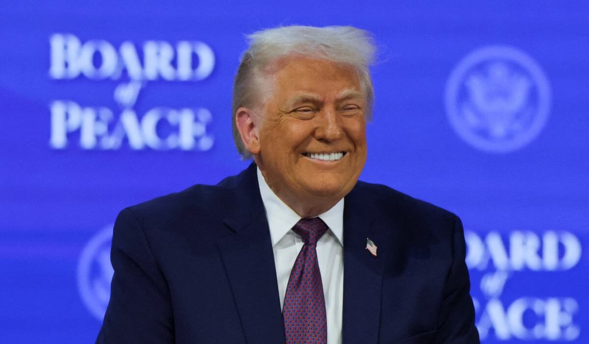 Trump davos'ta: "genelde üç kişiye tahammül edemem, ama bugün kimse yok" 1 Trump davos ta genelde uc kisiye tahammul edemem ama bugun kimse yok 36457