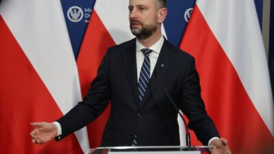 Trump in nato aciklamalarina polonya dan tepki 37045