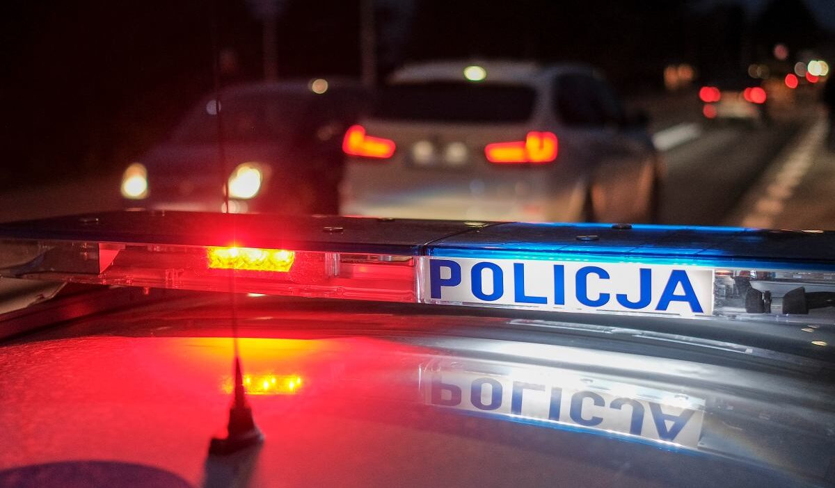 Uk w da bicakli saldiri i ki kisi yaralandi 35079