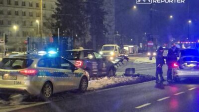 Varşova'da alkollü sürücü trafik işıklarına çarparak aracını hasarlandırdı, 45 yaşındaki şahıs gözaltına alındı 3 Varsova da alkollu surucu trafik isiklarina carparak aracini hasarlandirdi 45 yasindaki sahis gozaltina alindi 34240