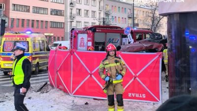 Varsova da grochowska zamieniecka kavsaginda kaza bir otomobil ters dunya ve yaya grubuna carpti 4 yasindaki cocuk reanimasyon ediliyor 34813